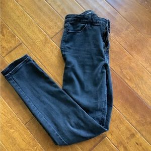 Black High Rise Old Navy Straight jeans  size 6 tall